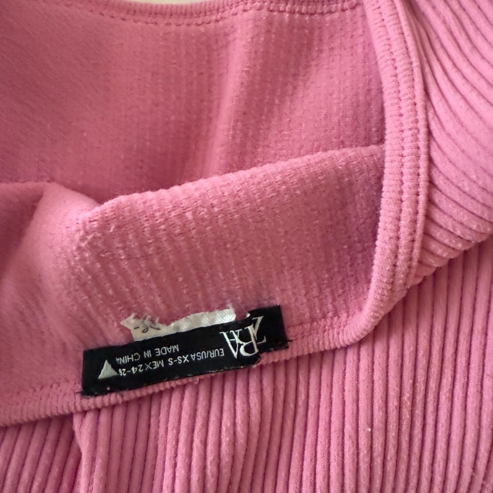 Pink Ribbed Women's Top - Picture 3 of 3